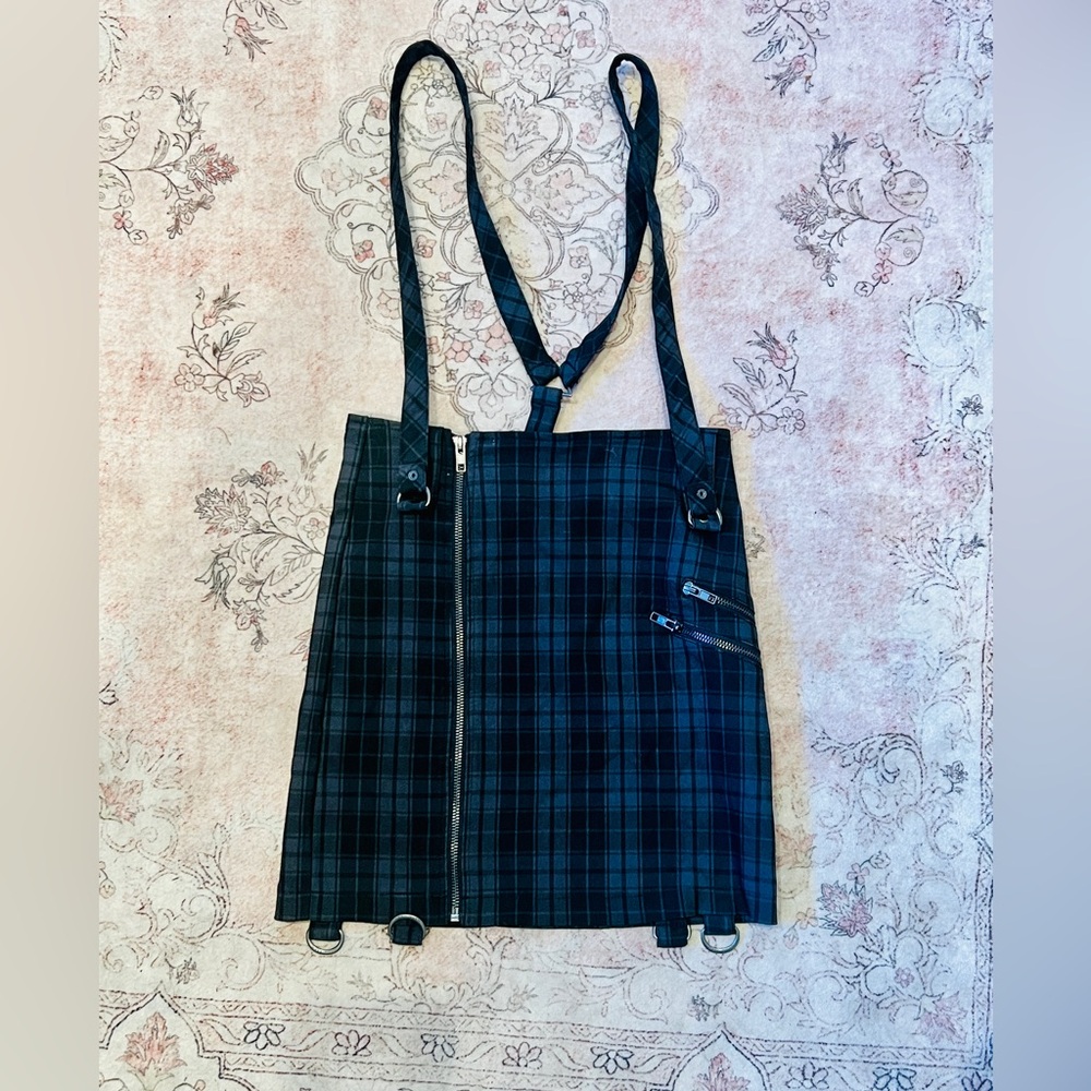 Suspender zip up tartan plaid skirt nwot size small